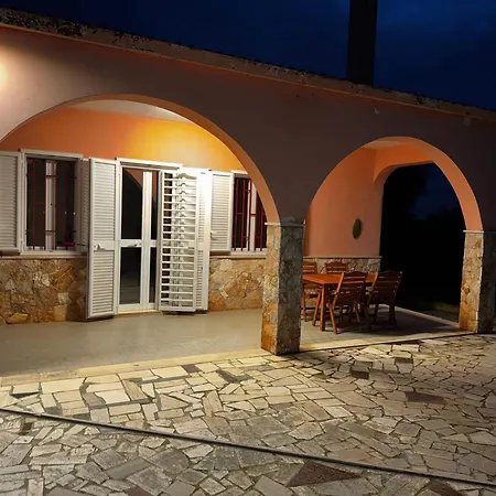 Holiday home Casa Della Felicita Castellana Grotte